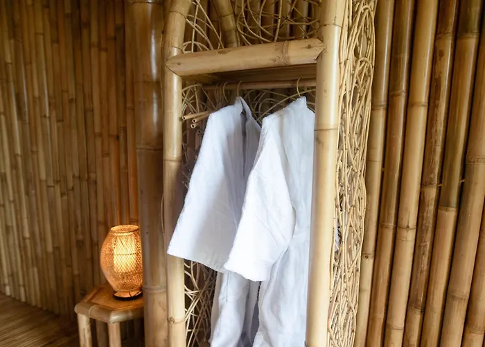 Punduk - The Manta Selat